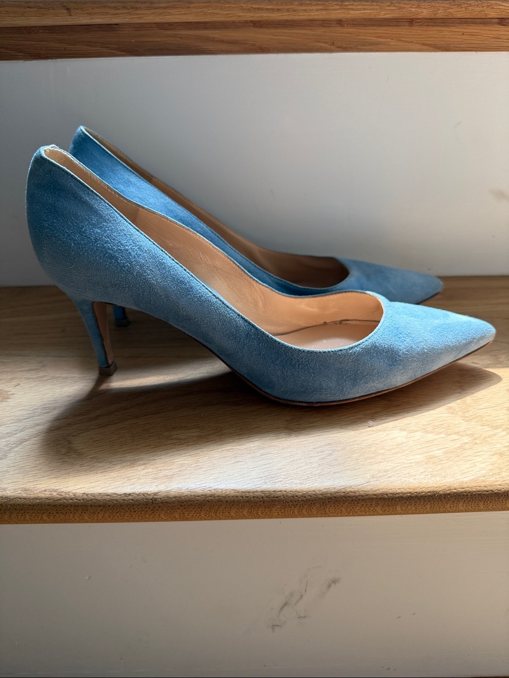 Gianvito Rossi GIANVITO 85 Suede Pointed Toe Pump - Picture 3 of 7